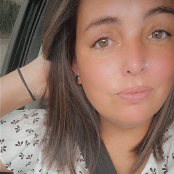 Meet your Posher, Kaitlin - Picture 1 of 1